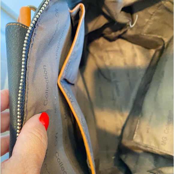 Classy Sophisticated Two Tone Shoulder Bag - Picture 8 of 13